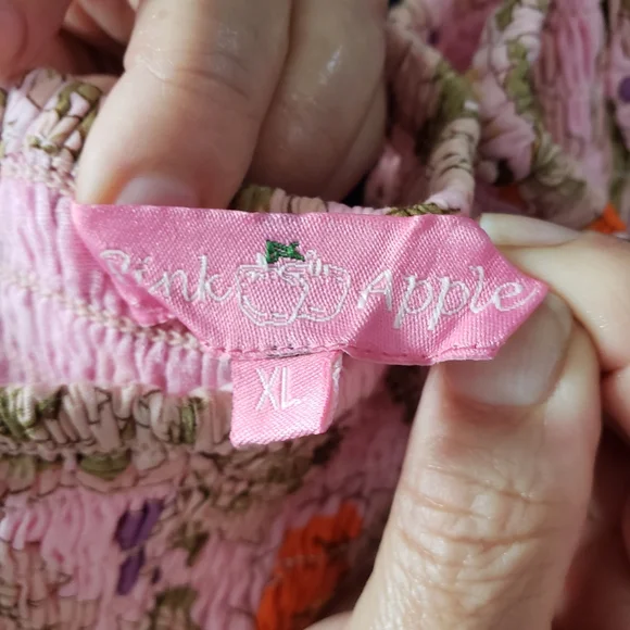 Pink Apple midi dress - Picture 2 of 3
